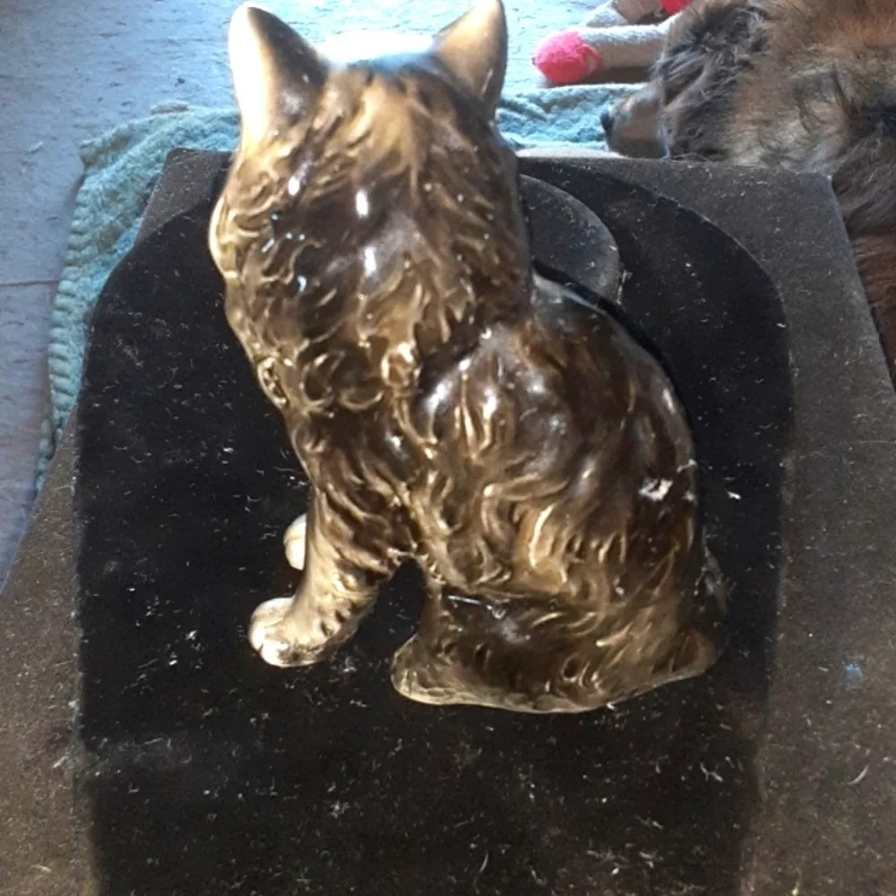 Gray and White Cat Figurine